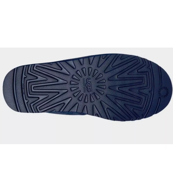 UGG neumel classic suede sheepskin chukka boots mens size 12 Navy winter boots - Picture 7 of 9